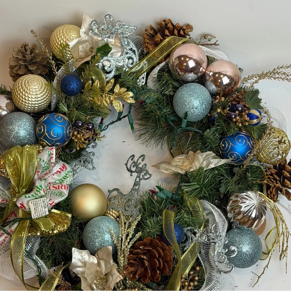 Festive Holiday Wreath with Gold and Silver Accents